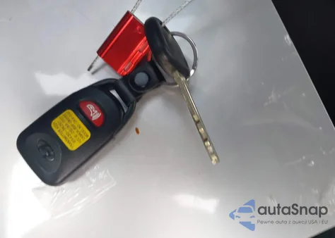 2008 Hyundai Elantra Gls/Se z USA, uszkodzony, nr VIN KMHDU46D08U540844